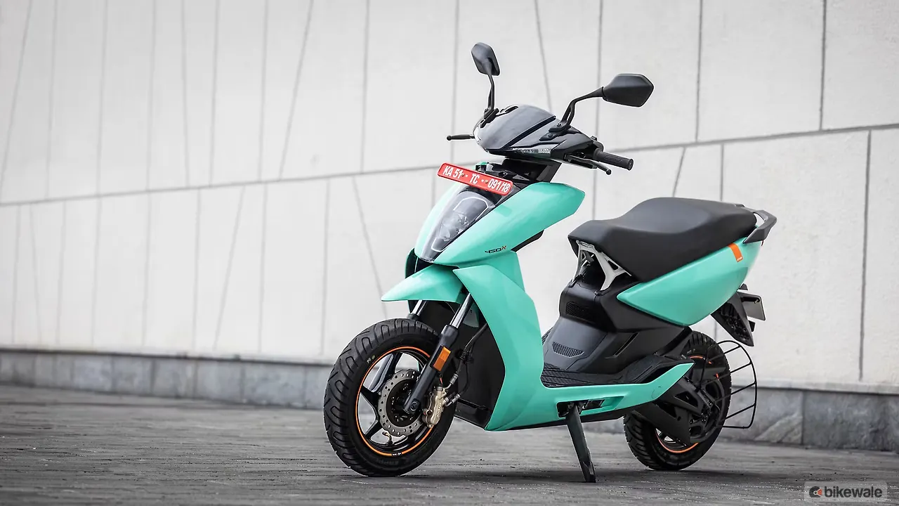 Ather 450 e-scooters available with limited-period offers Ather 450 e-scooters available with limited-period offers