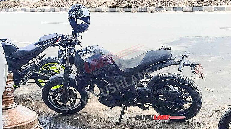 Royal Enfield Roadster 450 Expected Price Rs. 2 40 000 Launch