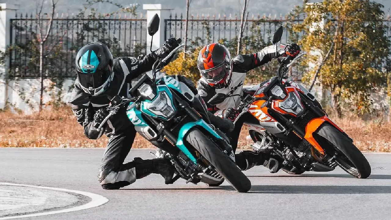 KTM 390 Duke rivaling Kove Cobra 321 launched in China KTM 390 Duke rivaling Kove Cobra 321 launched in China