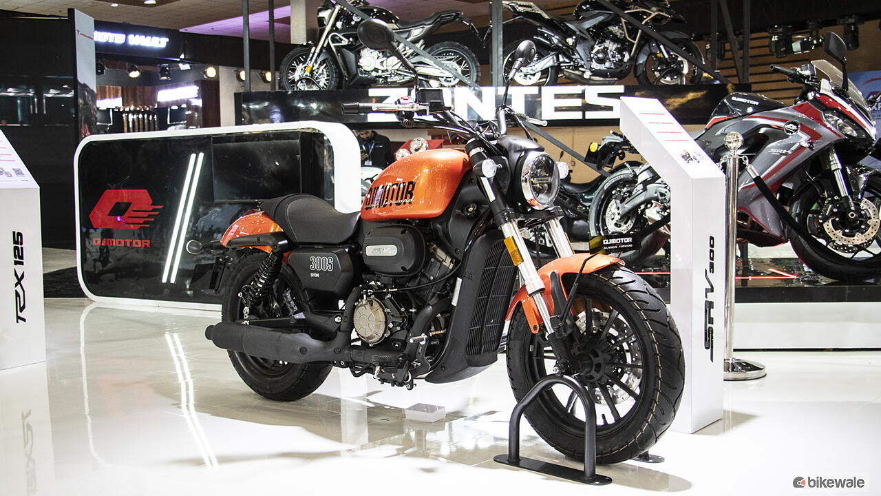 QJMotor's Royal Enfield Meteor 350-rival showcased at Auto Expo 2023