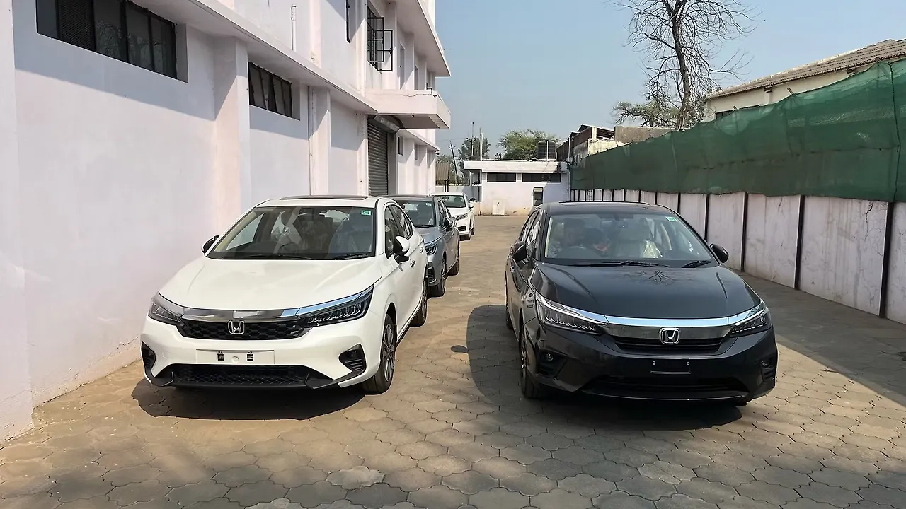 2023 Honda City arrives at showrooms - CarWale