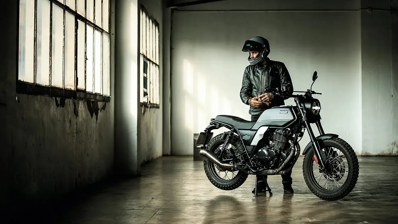 Brixton Felsberg 250 is a Royal Enfield Himalayan Flat Tracker doppelganger Brixton Felsberg 250 is a Royal Enfield Himalayan Flat Tracker doppelganger
