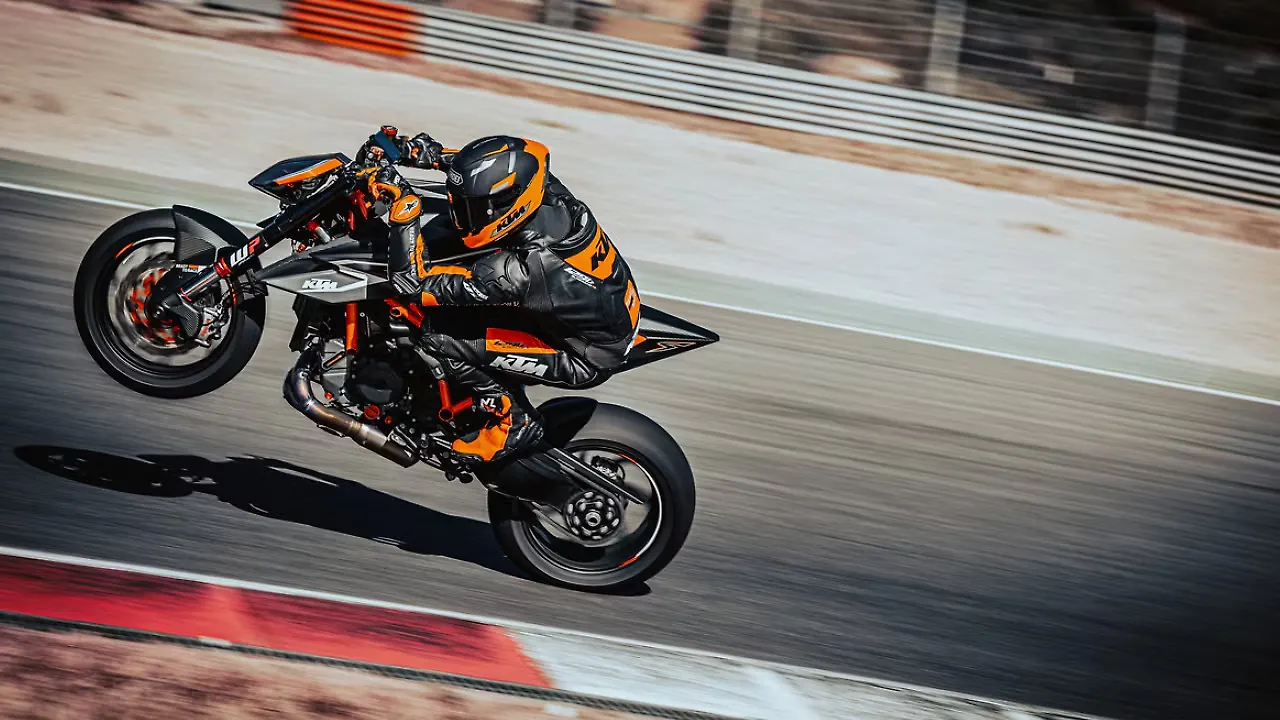 Limited-edition 2023 KTM 1290 Super Duke RR: Image Gallery Limited-edition 2023 KTM 1290 Super Duke RR: Image Gallery