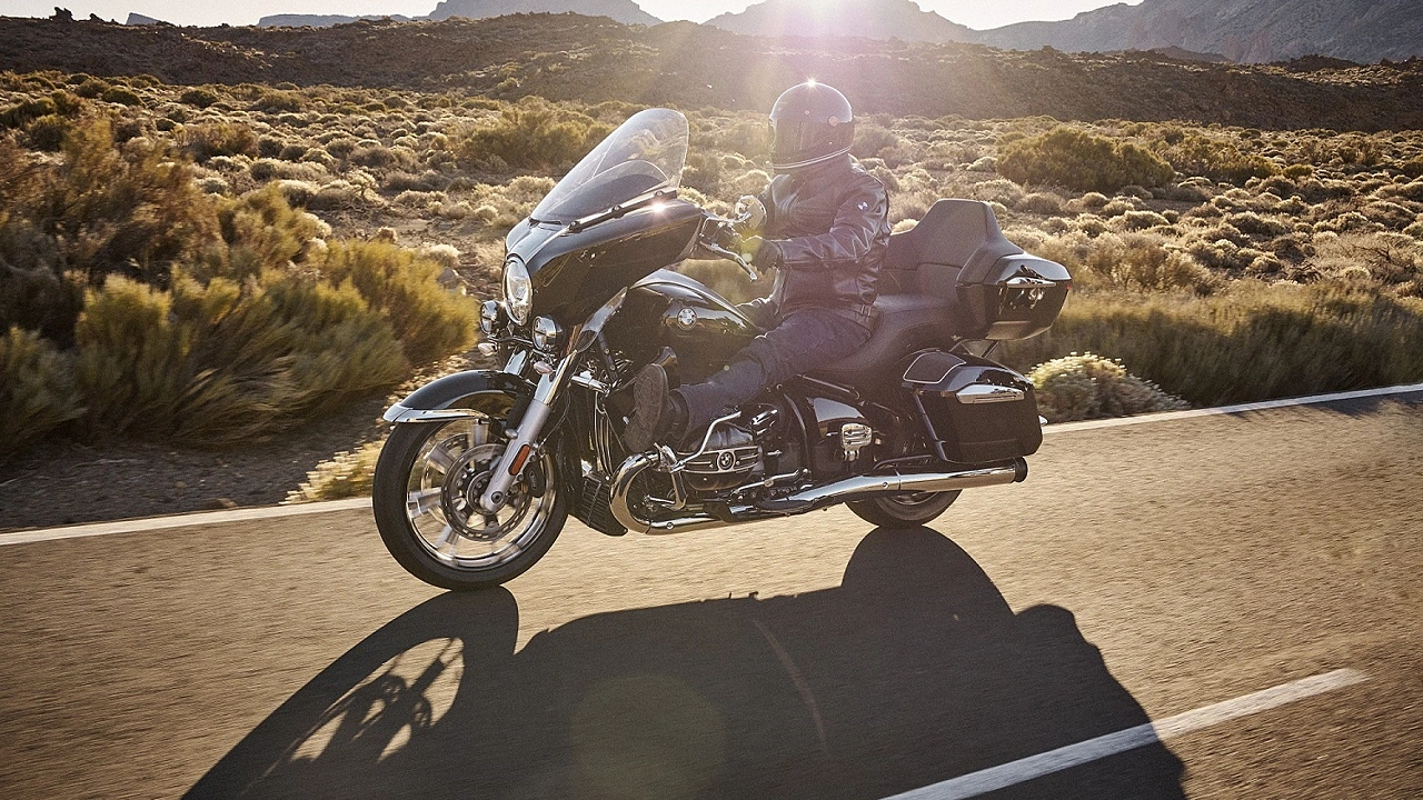 BMW R 18 Transcontinental launched in India - BikeWale