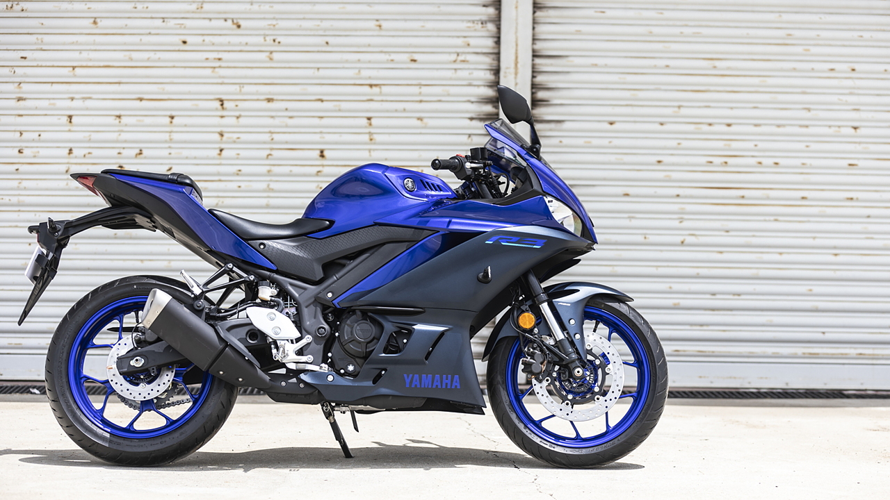 Yamaha r3 sports deals bike