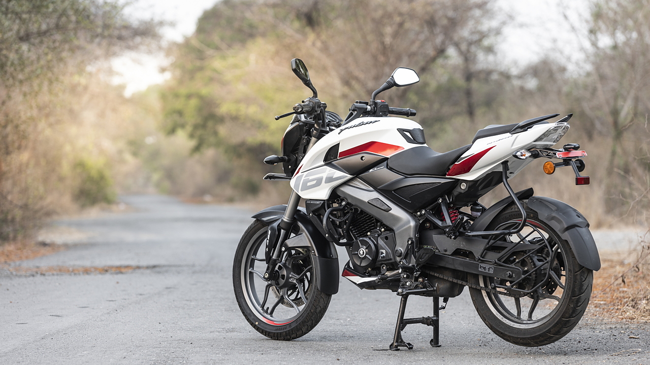 Pulsar 160 ns 2025 bs6 on road price