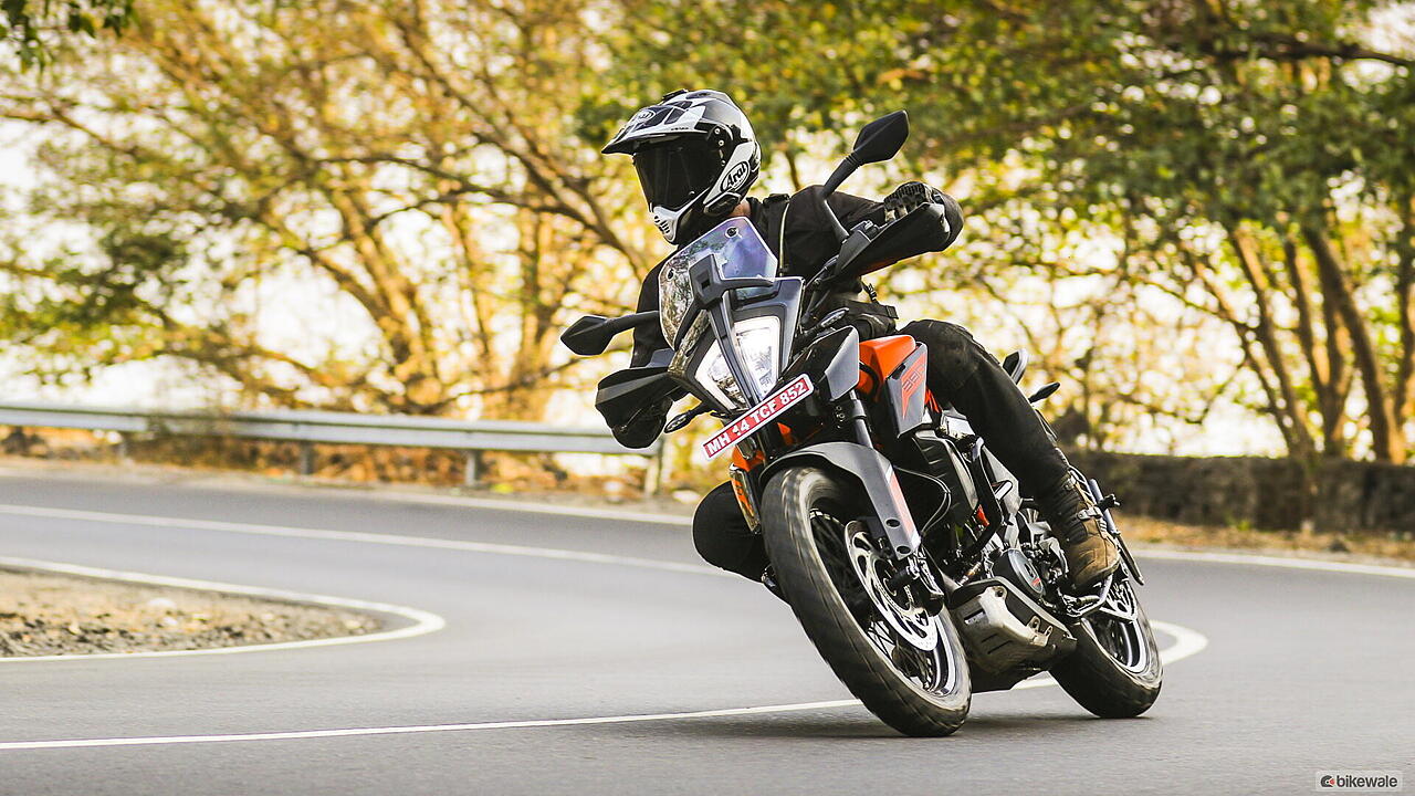 KTM 390 Adventure Spoke Wheels Review: Image Gallery