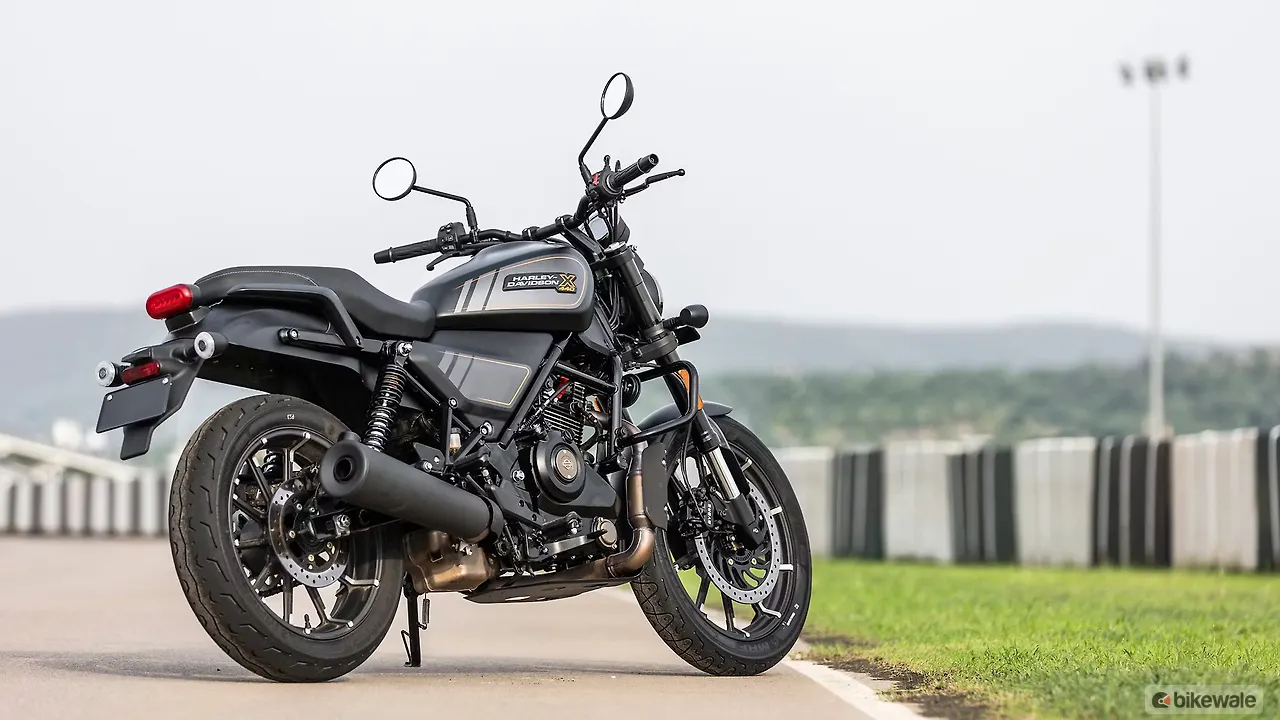 sporty look bike with good mileage