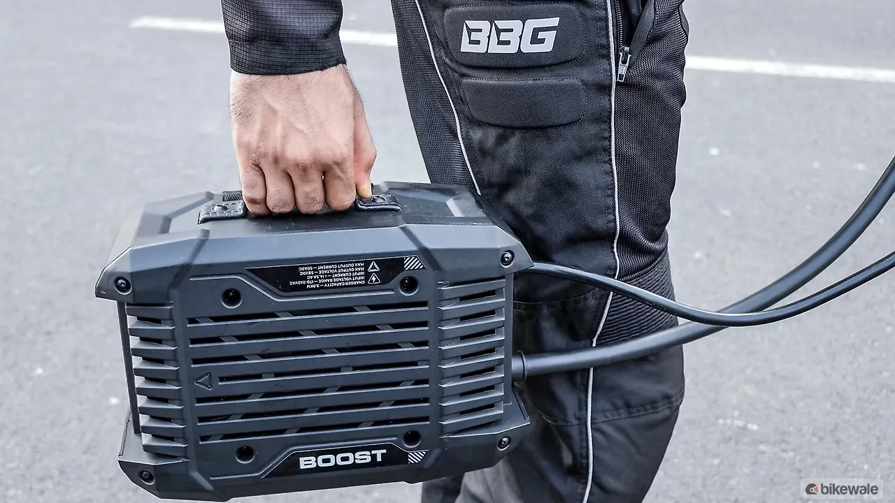 Ultraviolette F77 Recon: Road Test Review - BikeWale