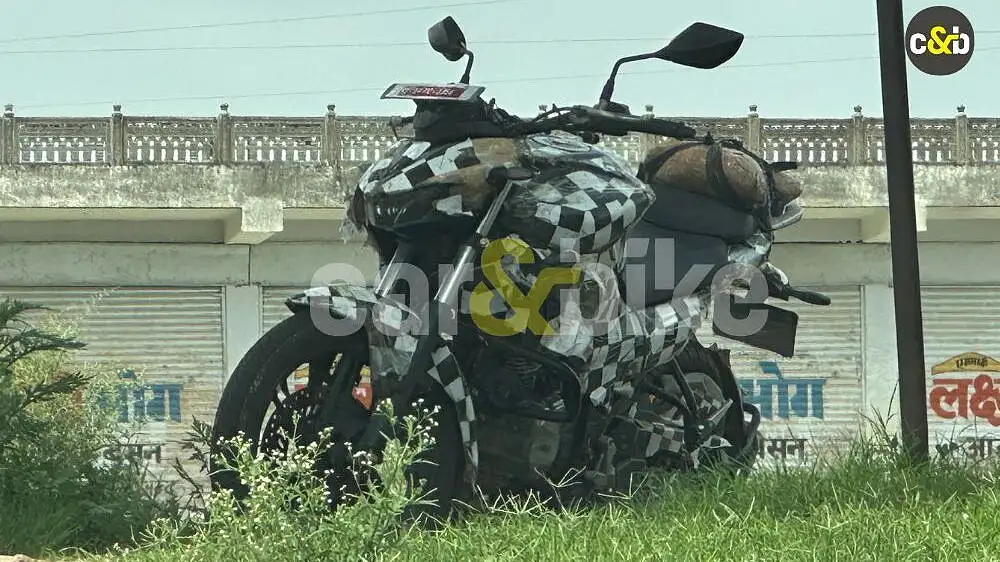 Hero’s TVS Raider 125 rival spotted; looks super stylish