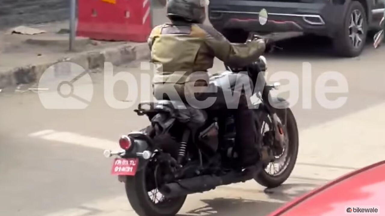 Upcoming royal enfield bobber hot sale