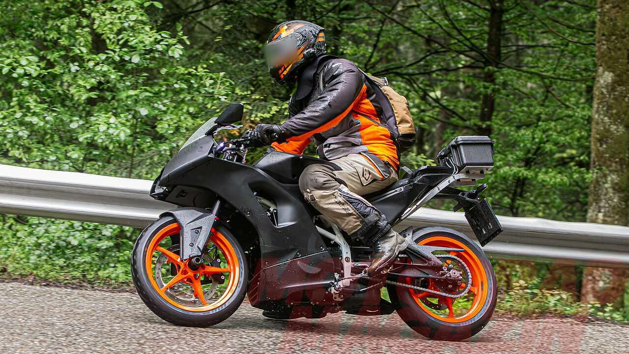 Test ktm shop rc 390