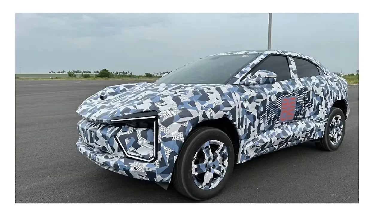 mahindra-be05-left-front-three