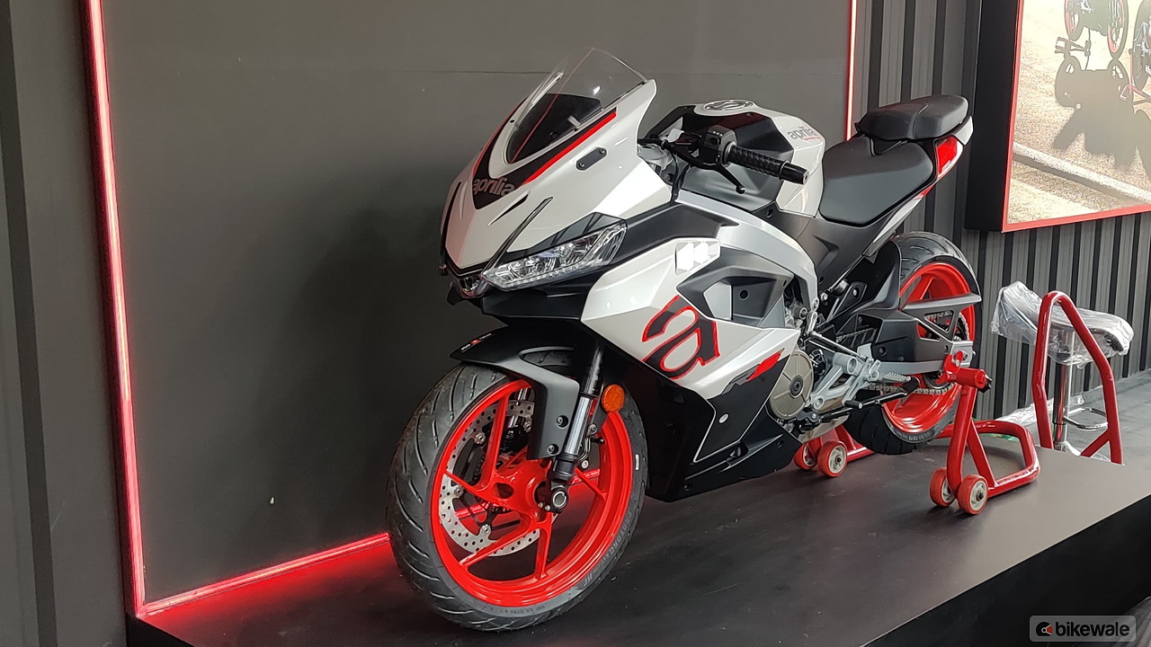 New Aprilia RS 660 deliveries commence in India - BikeWale