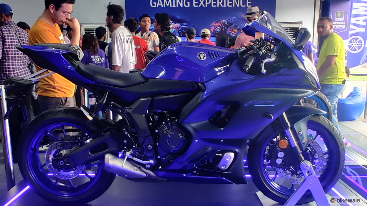 Yamaha R7 showcased at MotoGP in India - BikeWale