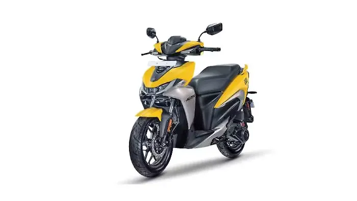 Honda Click 125i Black Yellow Honda Beat Fashion Sport Motortrade