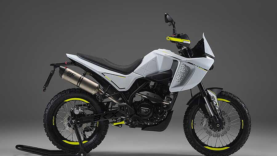 Benelli unveils new BKX 300 adventure bike - BikeWale