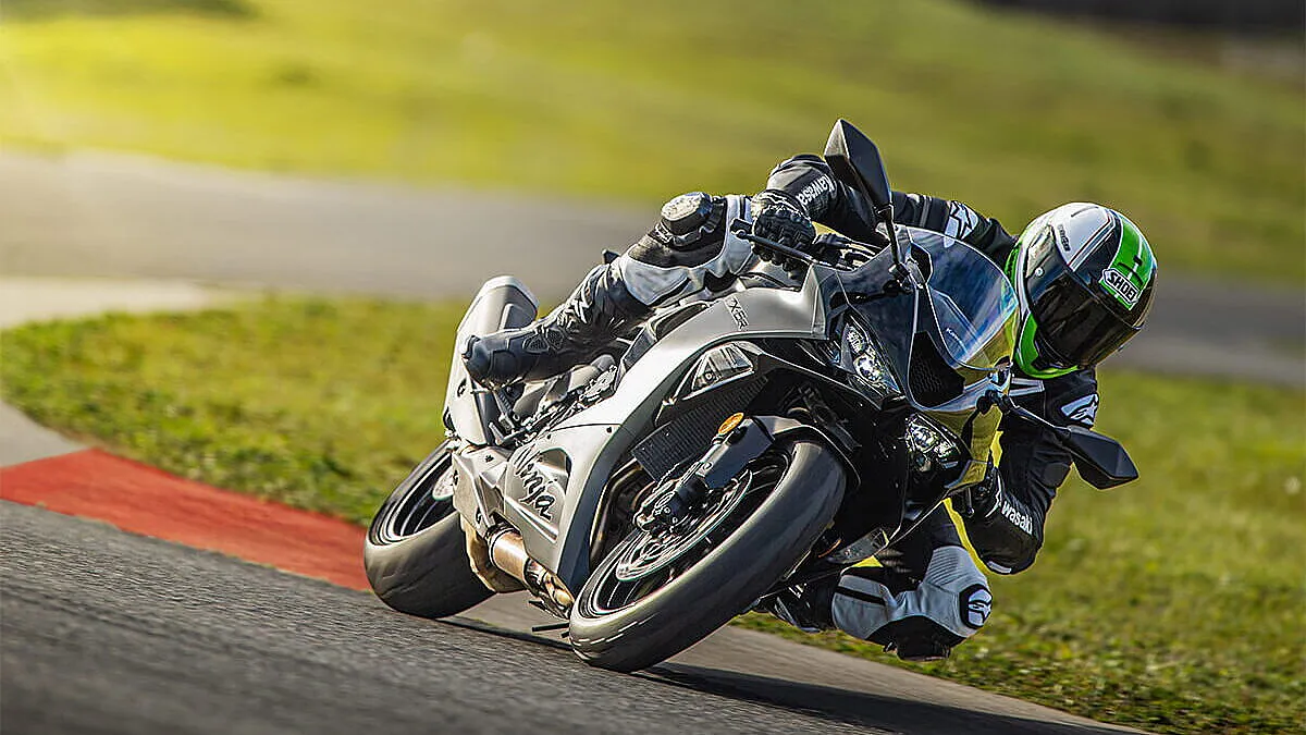 Kawasaki Ninja ZX-6R: Image Gallery - BikeWale Kawasaki Ninja ZX-6R: Image Gallery - BikeWale