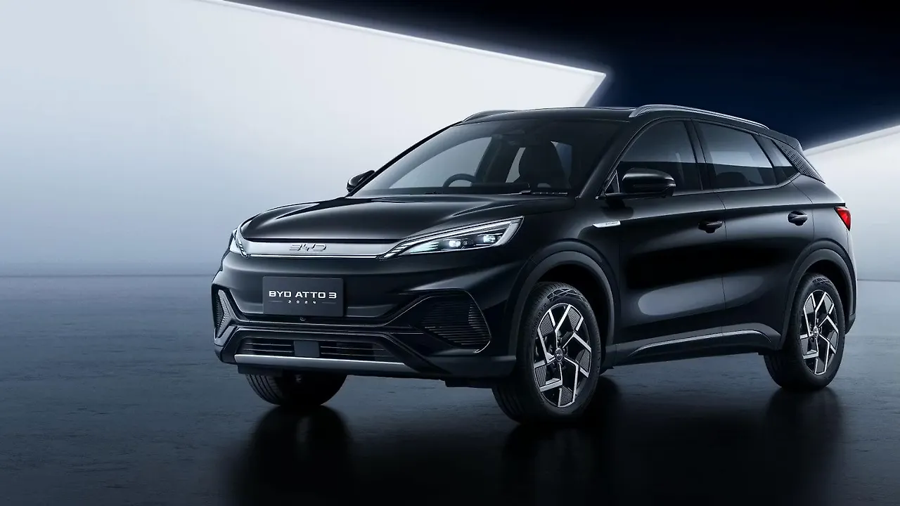 BYD Atto 3 facelift revealed globally; India launch soon - CarWale