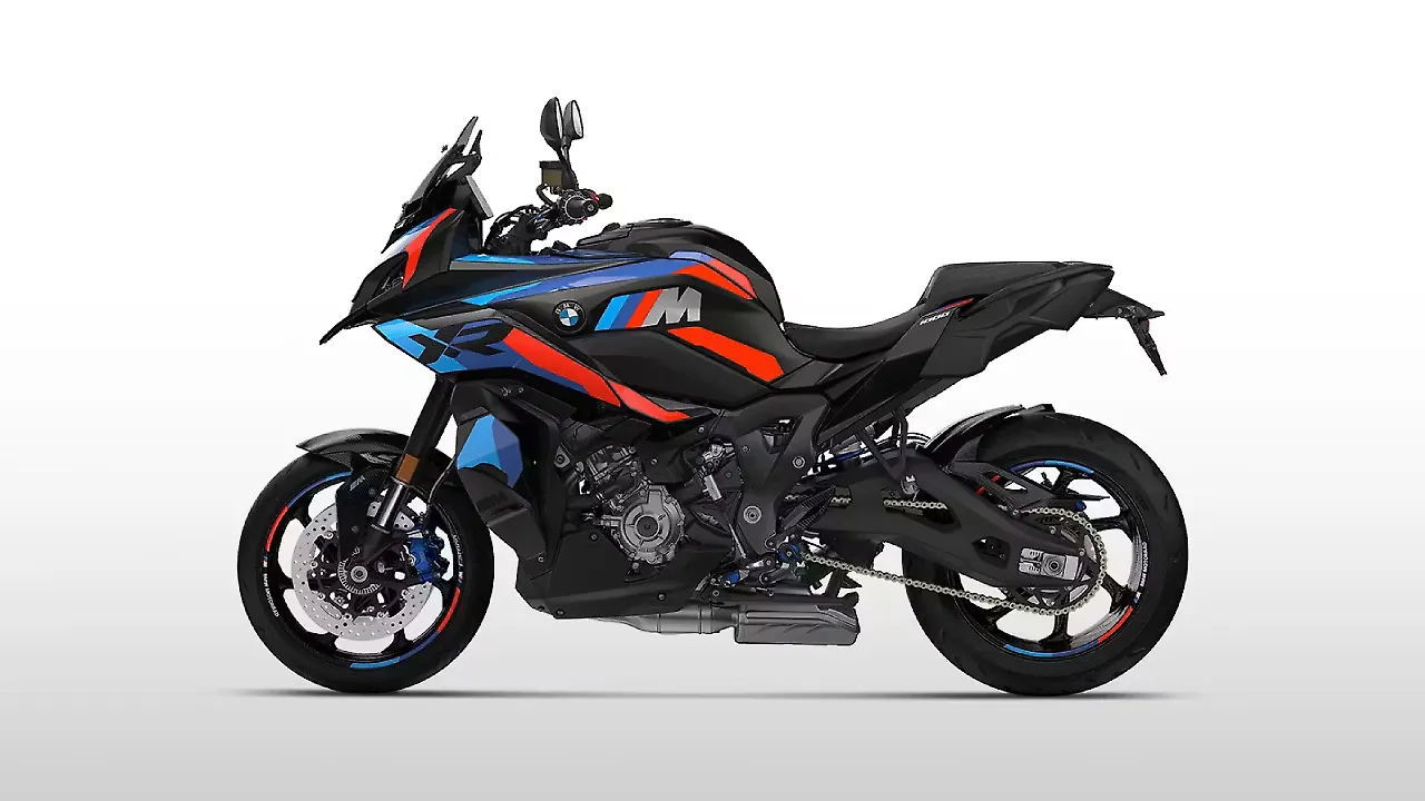 BMW M 1000 XR Price Mileage, Images, Colours BikeWale