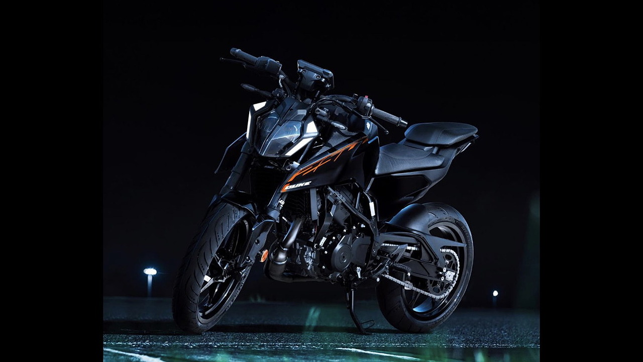 KTM 250 Duke gets a new colour BikeWale