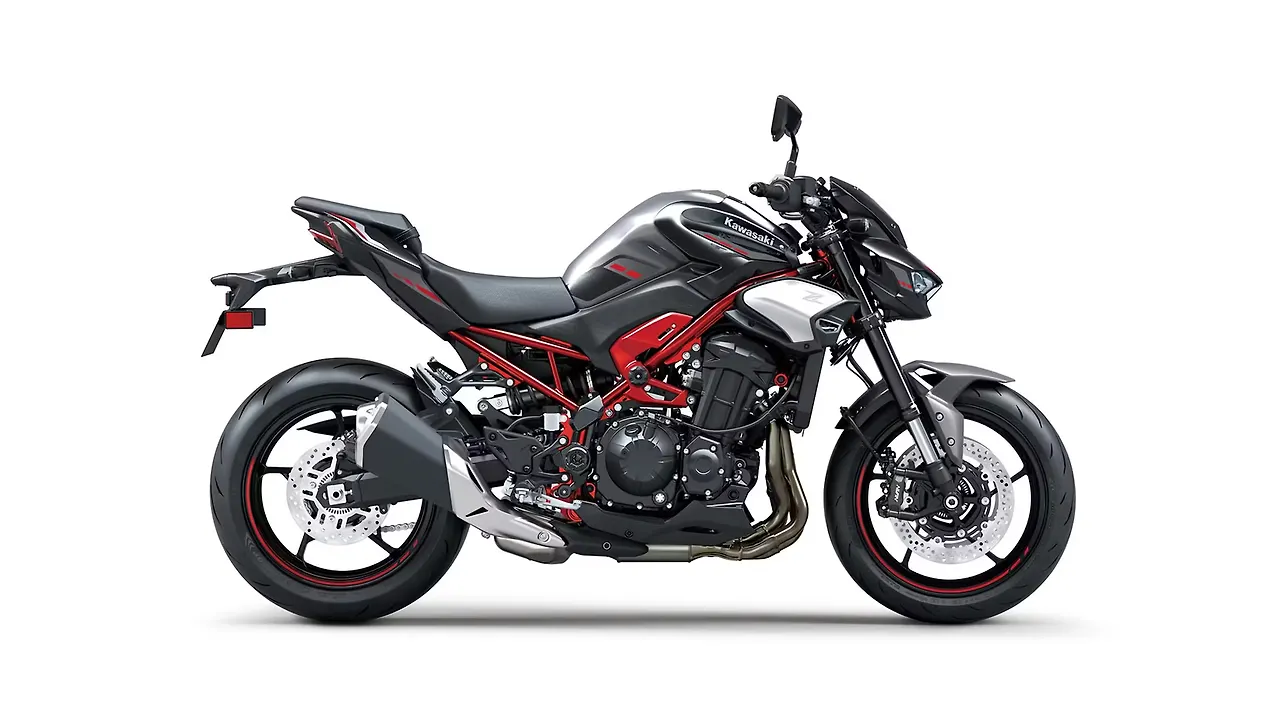 Kawasaki Z900 price in Surat - June 2025 on road price of