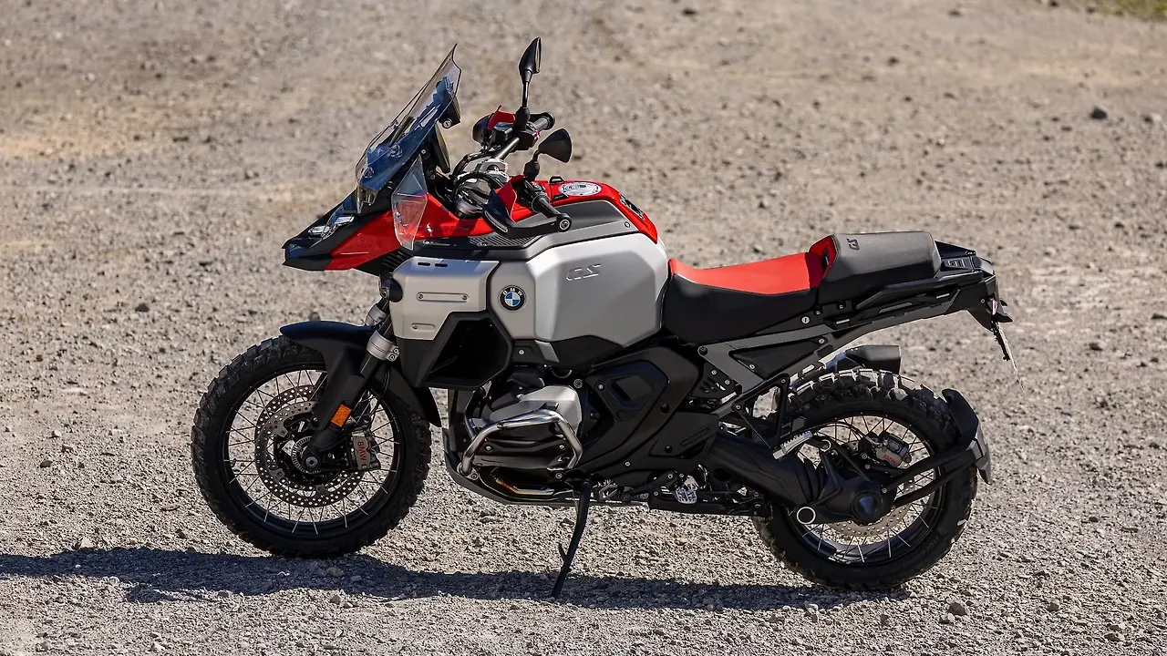 BMW R 1300 GS Adventure Price - Mileage, Images, Colours | BikeWale