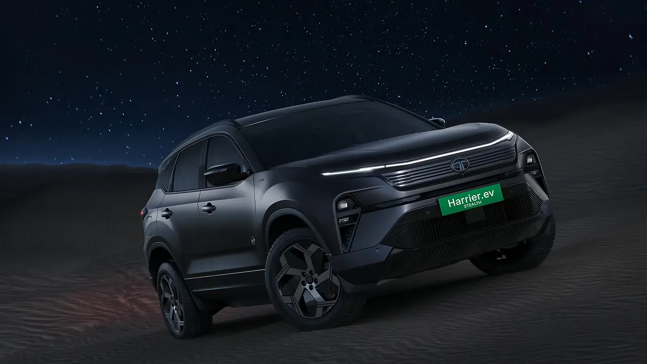 Tata Harrier EV breaks cover at Bharat Mobility Expo 2025 | CarTrade