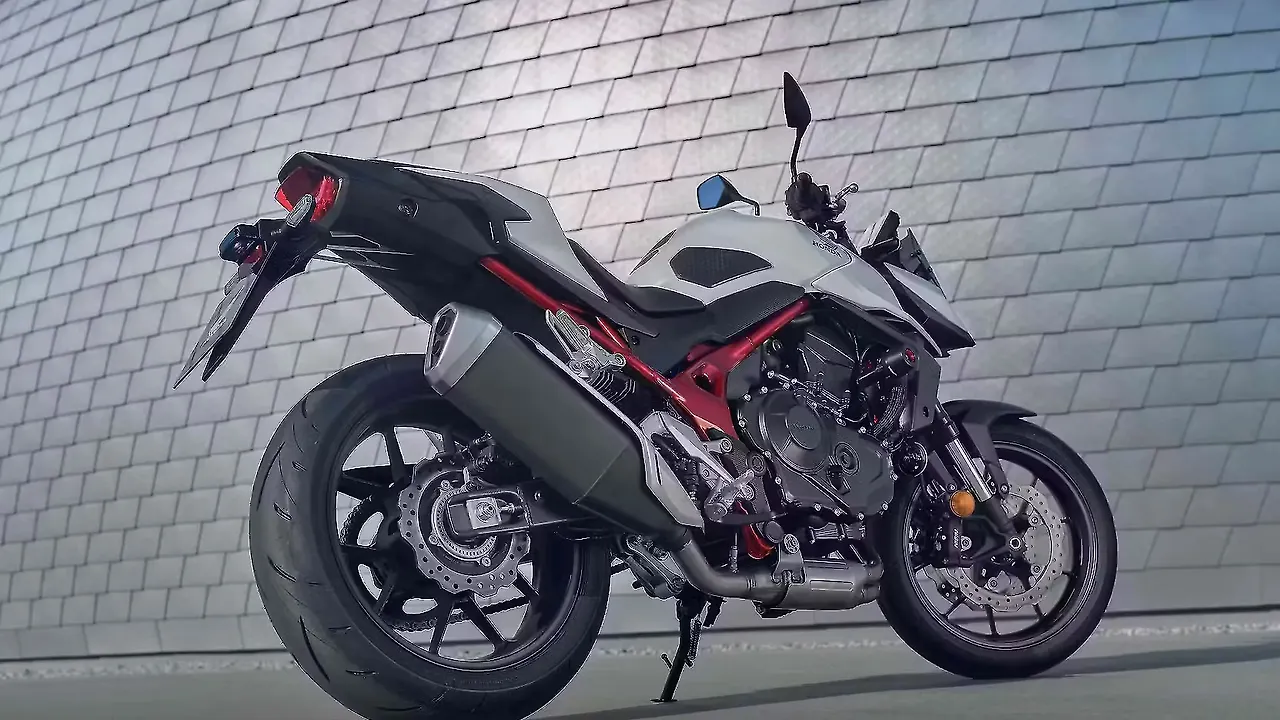 Honda CB750 Hornet Price Mileage, Images, Colours BikeWale