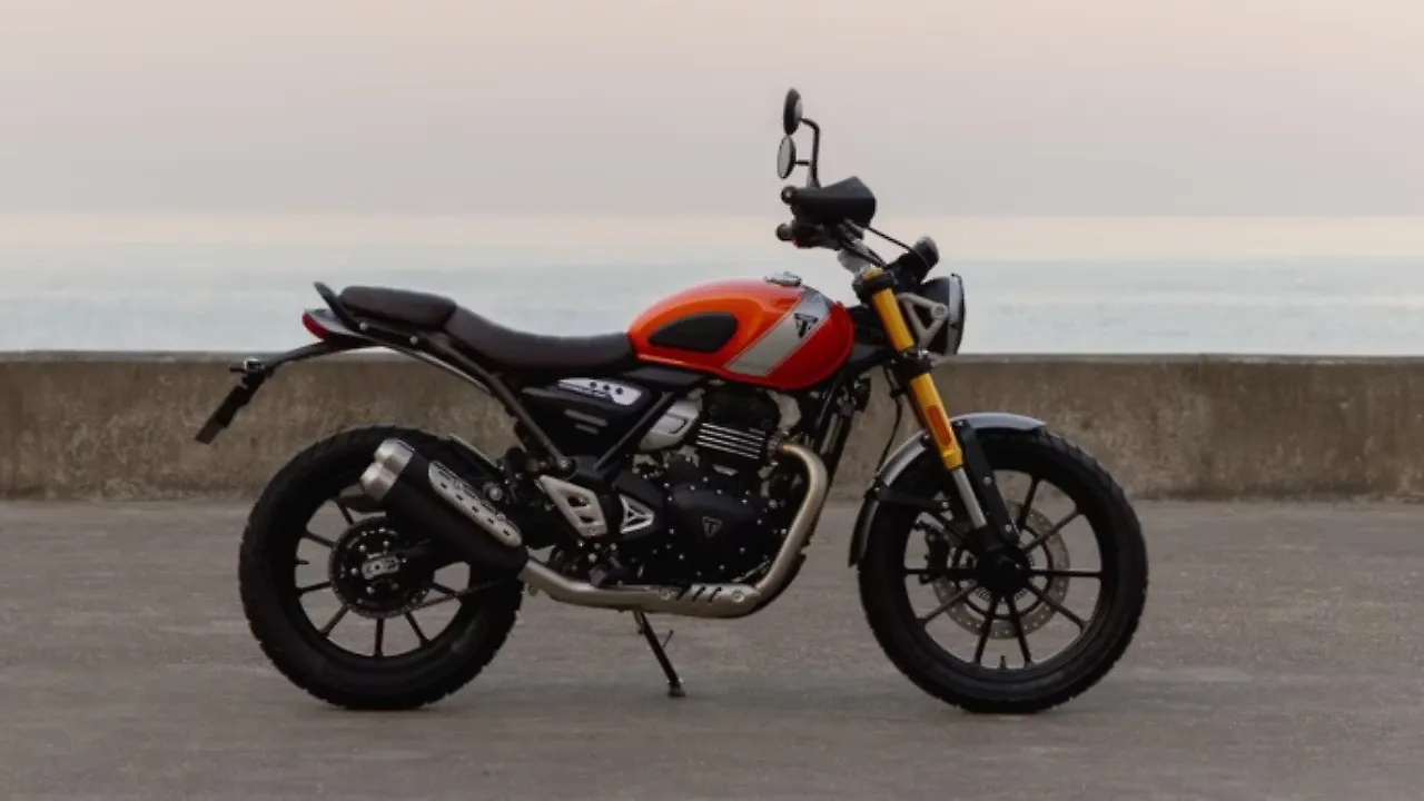 写真 2026 Triumph Scrambler 400X Unveiled in New Colour - BikeWale