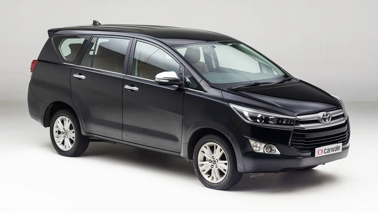 Toyota Innova  Crysta Price in Hyderabad November 2022 On 