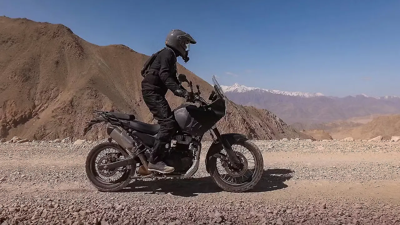 Himalayan Bike Price New Royal Enfield Himalayan 650 Royal Enfield