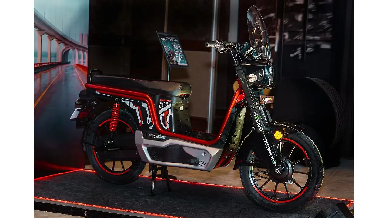 Kinetic Green E Luna Prime Launched at Rs. 82,490 - BikeWale