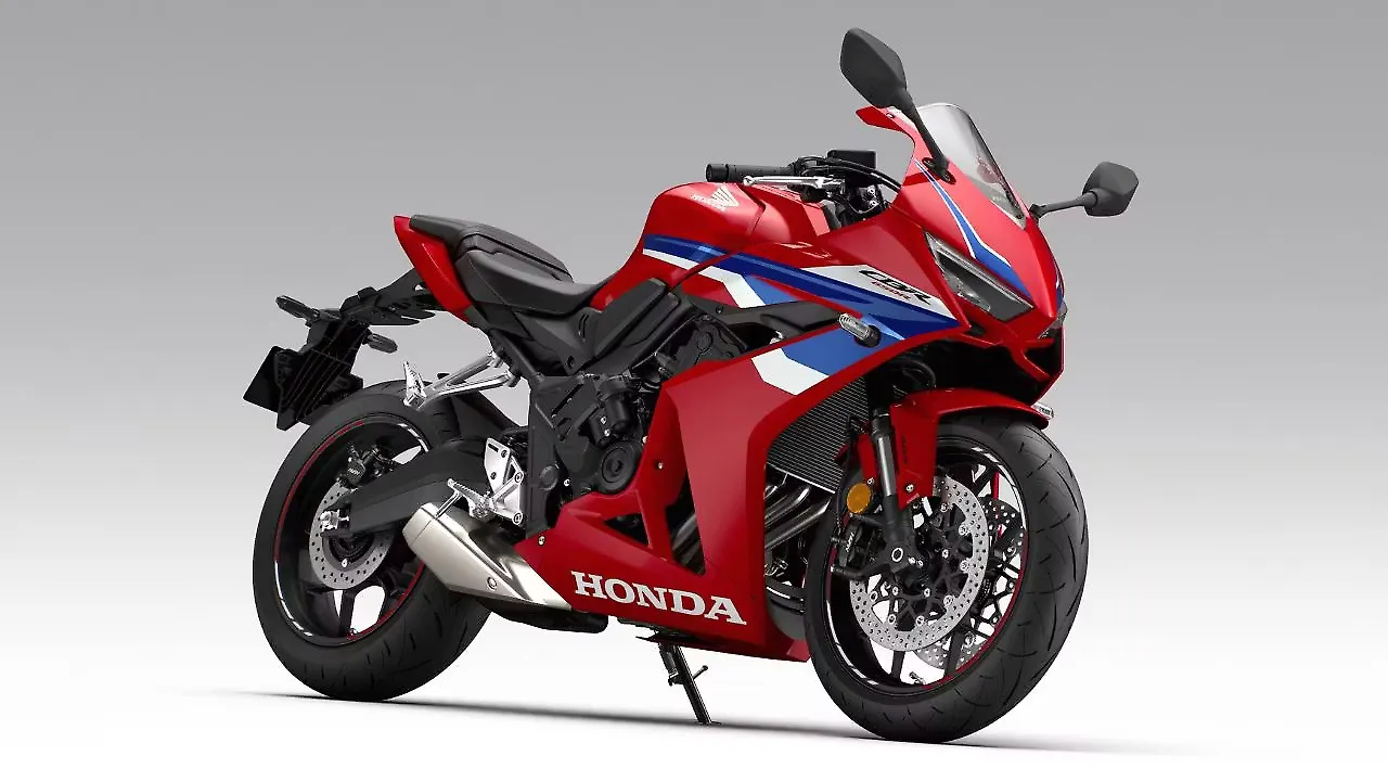 Honda CB650R Right Front Three Quarter Honda CB650R Right Front Three Quarter