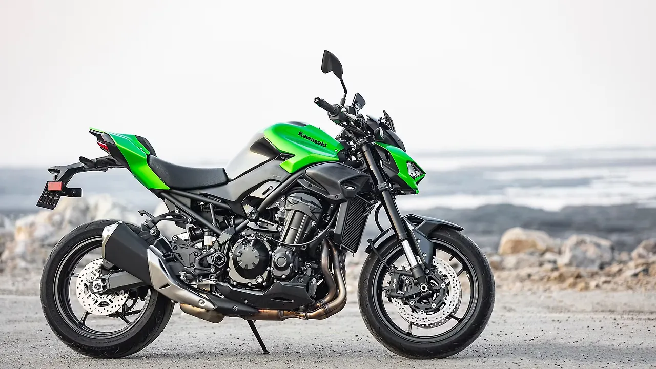 Kawasaki Z900 price in Delhi - May 2026 on road price of Z900 in Delhi