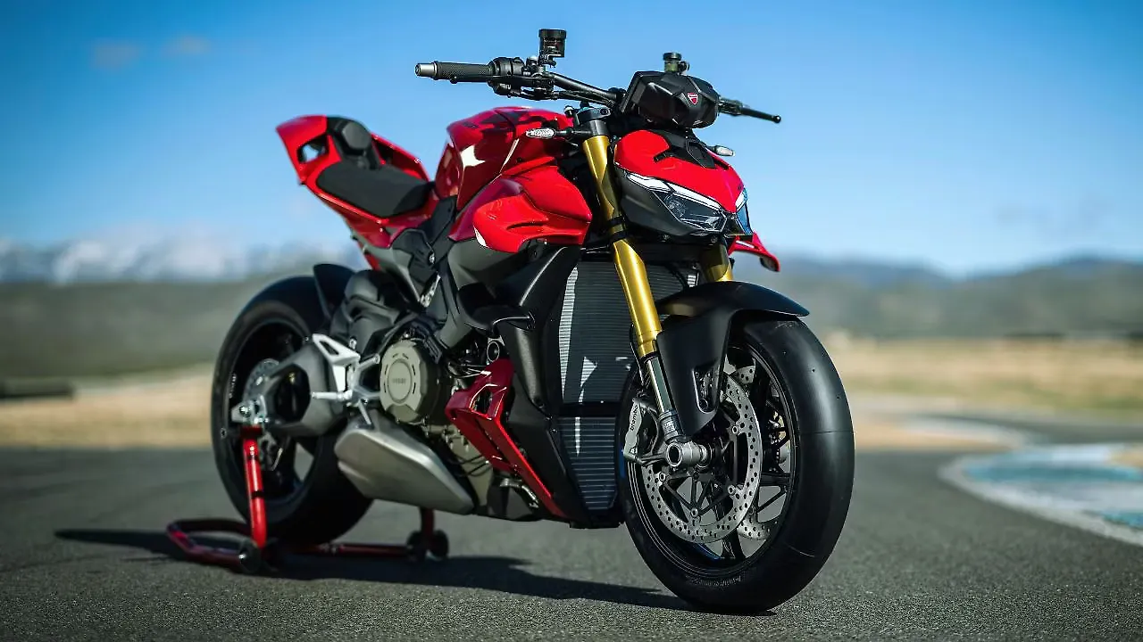 Ducati Streetfighter V4, V4 S Launched in India from Rs. 28.68