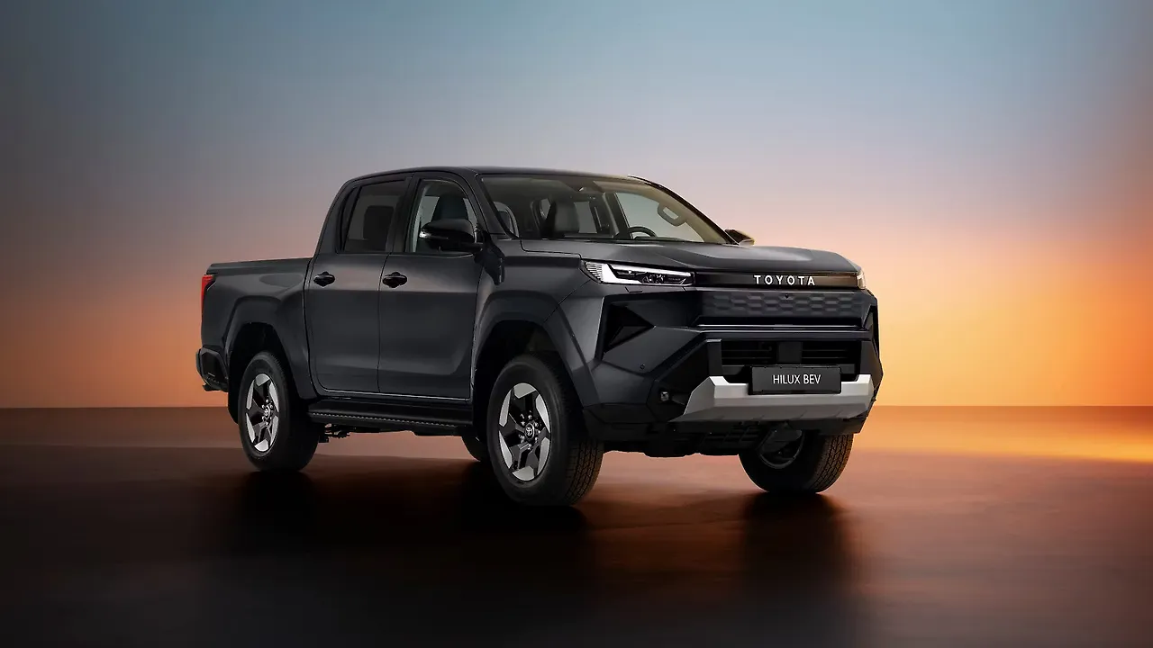 New-gen Toyota Hilux Revealed - CarWale