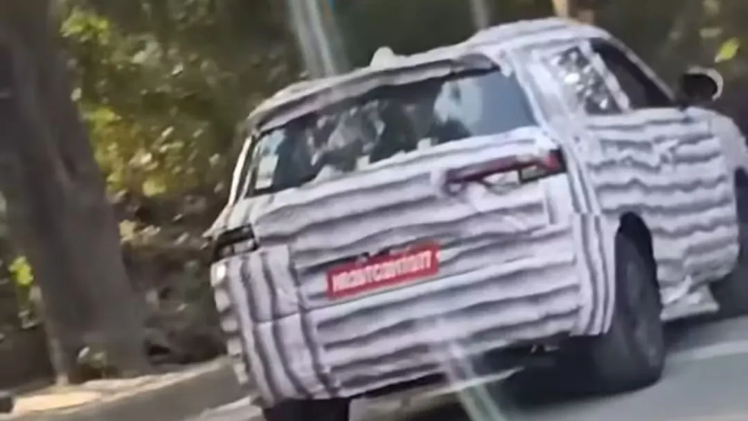 2026 Maruti Brezza Spied - CarWale