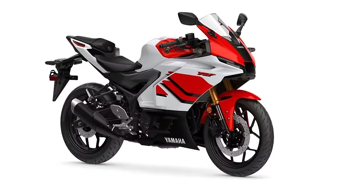 Yamaha R3 70th Anniversary Special Edition Unveiled - BikeWale