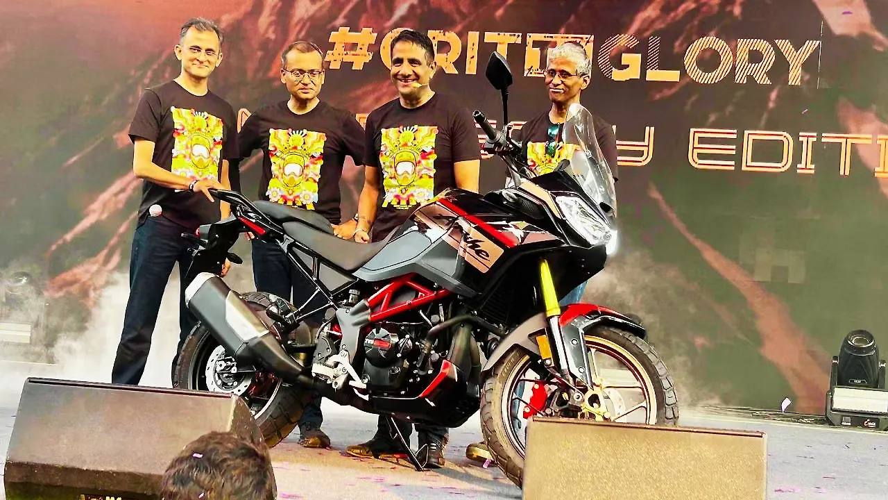TVS Apache RTX 300 Unveiled in 20th Anniversary Black-Gold Livery - BikeWale