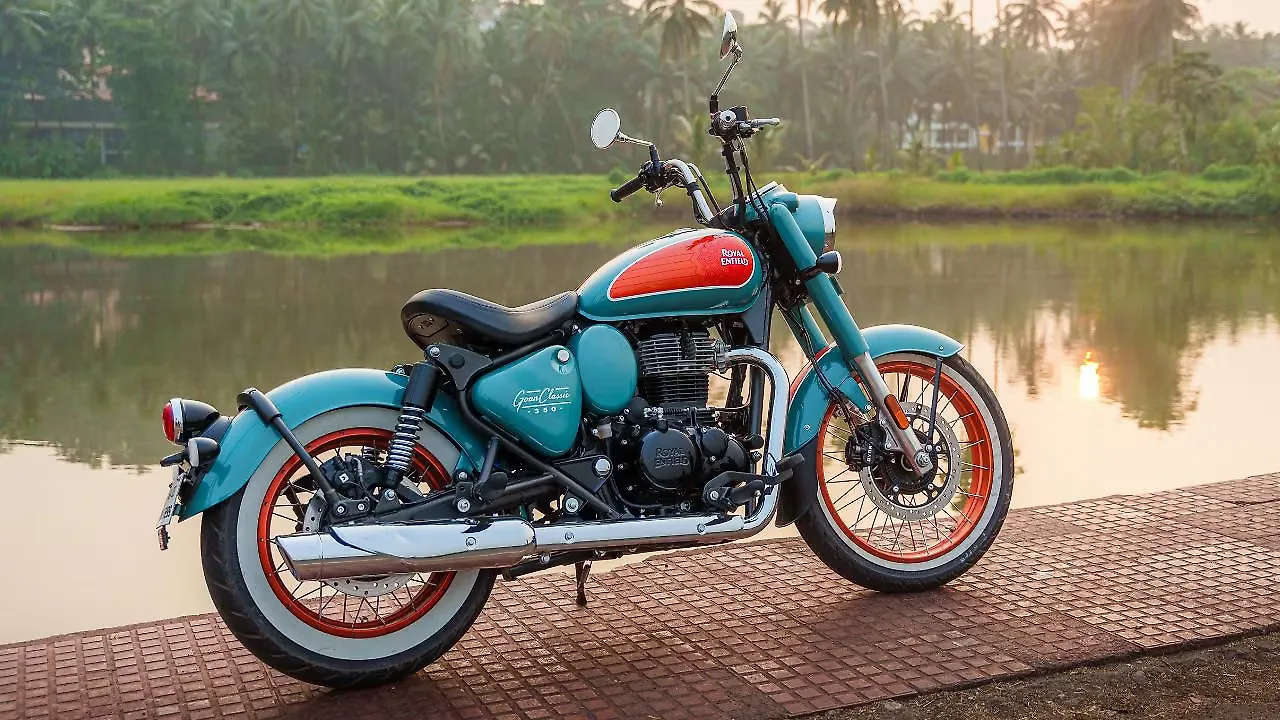 Royal Enfield Goan Classic 350 ด้านหลังขวา (สามส่วนสี่) Royal Enfield Goan Classic 350 ด้านหลังขวา (สามส่วนสี่)