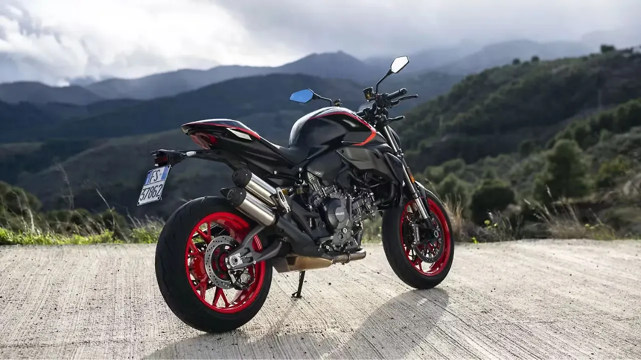 Ducati Monster has a New Sport Livery for Euro Market - BikeWale