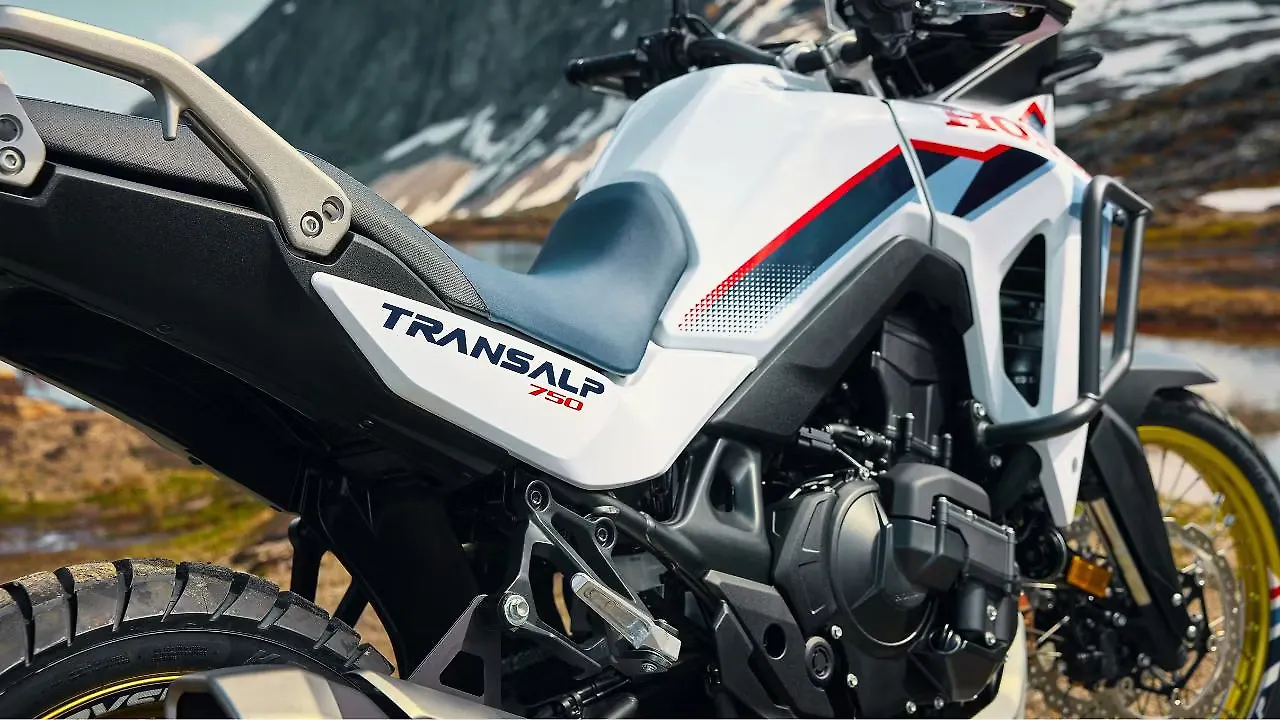 Honda Transalp XL750 Seat