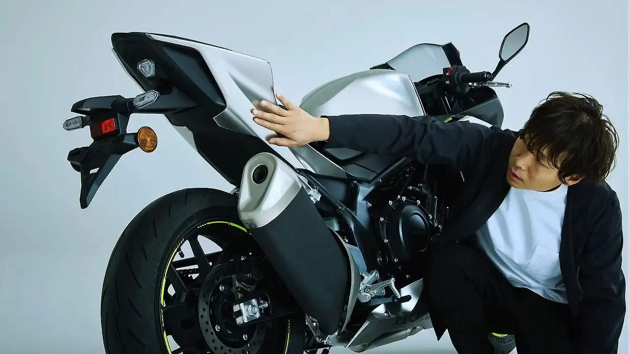 Honda  Right Rear Three Quarter