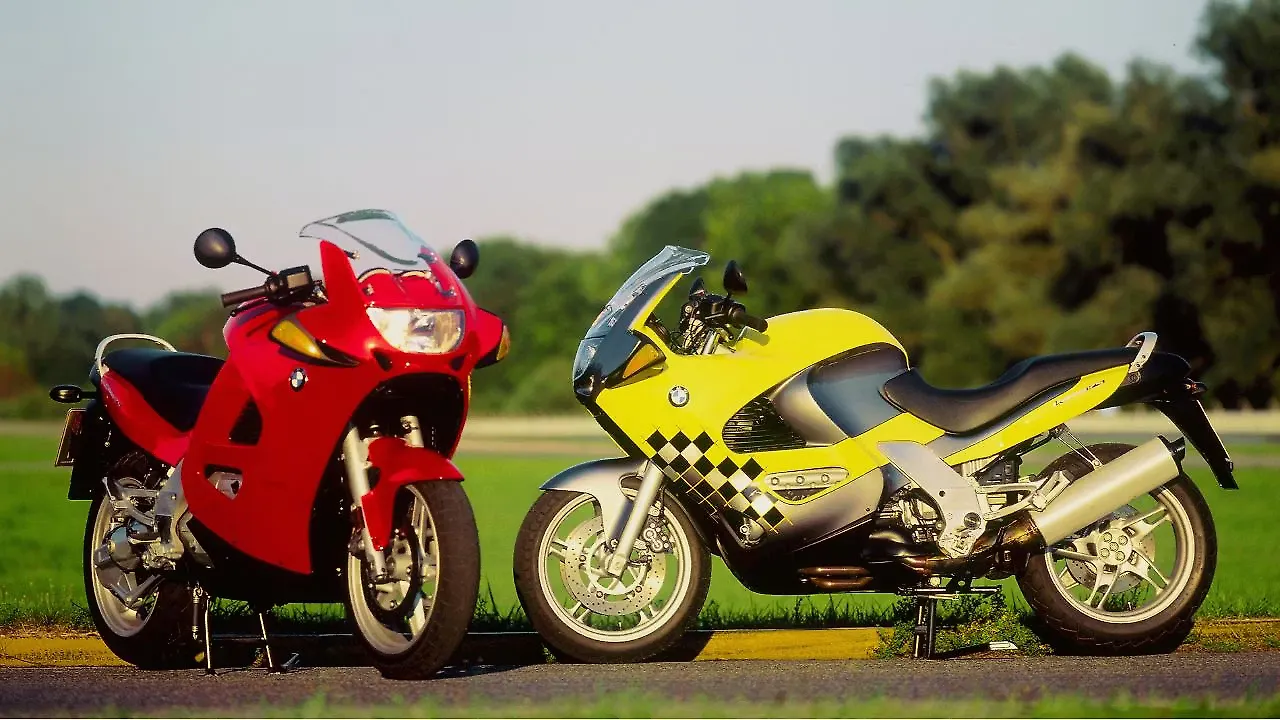 BMW R 1300 R Left Side View