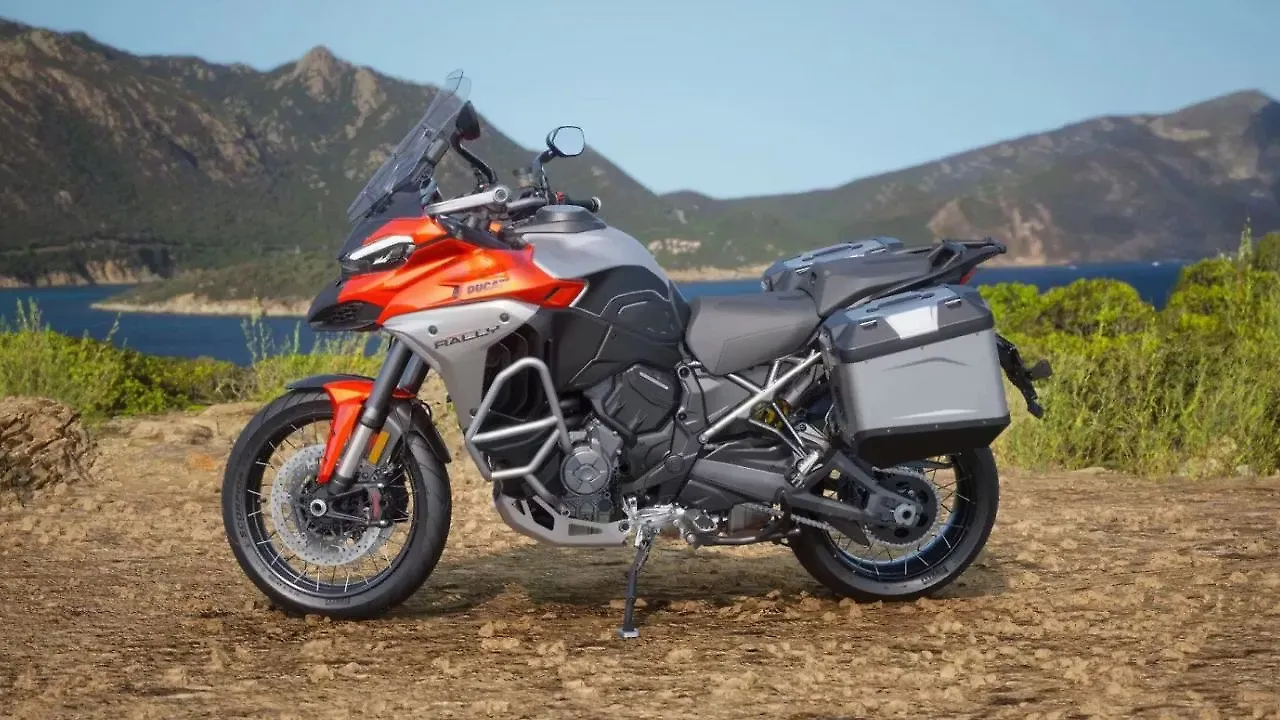 【ミックス】 Ducati Multistrada V4 Rally Joins Factory Customisation - BikeWale