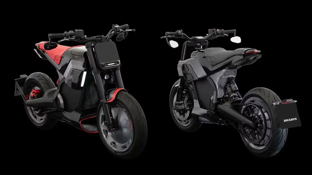 KTM  Right Front Three Quarter