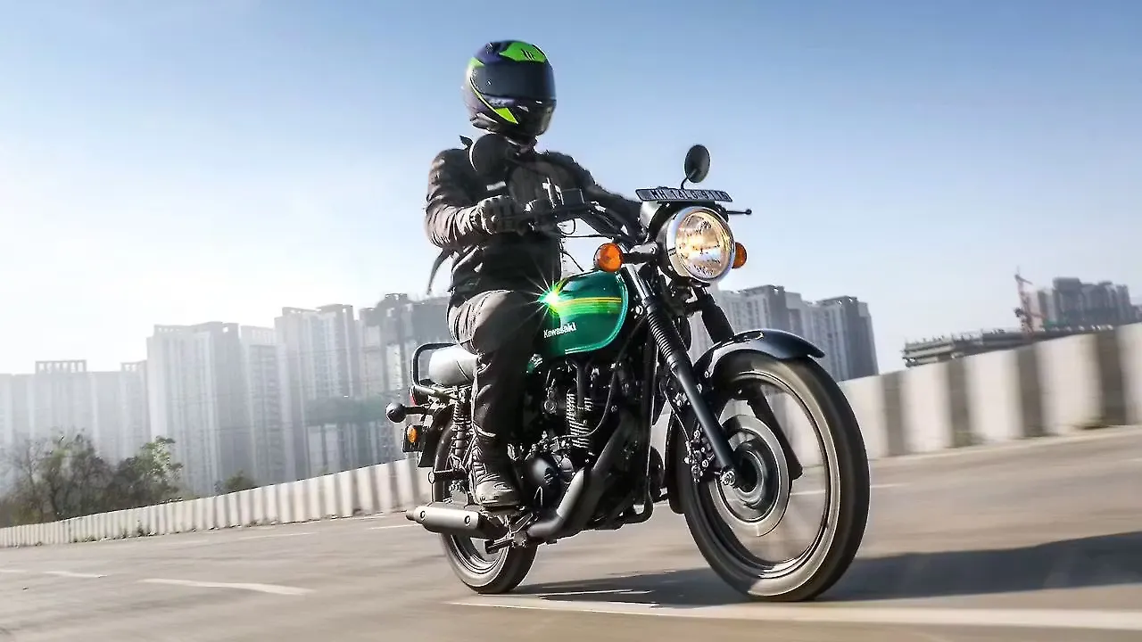 専用ページ1 w175-riding.jpeg?isig=0