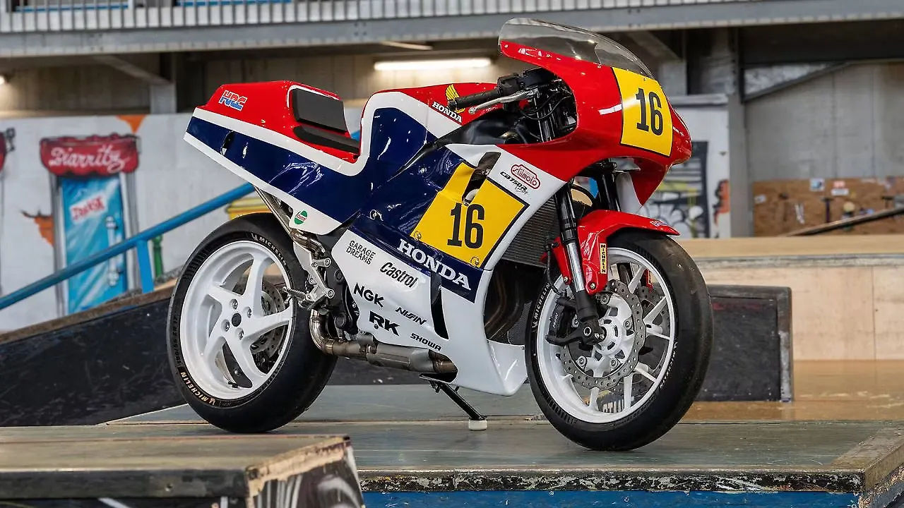 Honda  Right Front Three Quarter