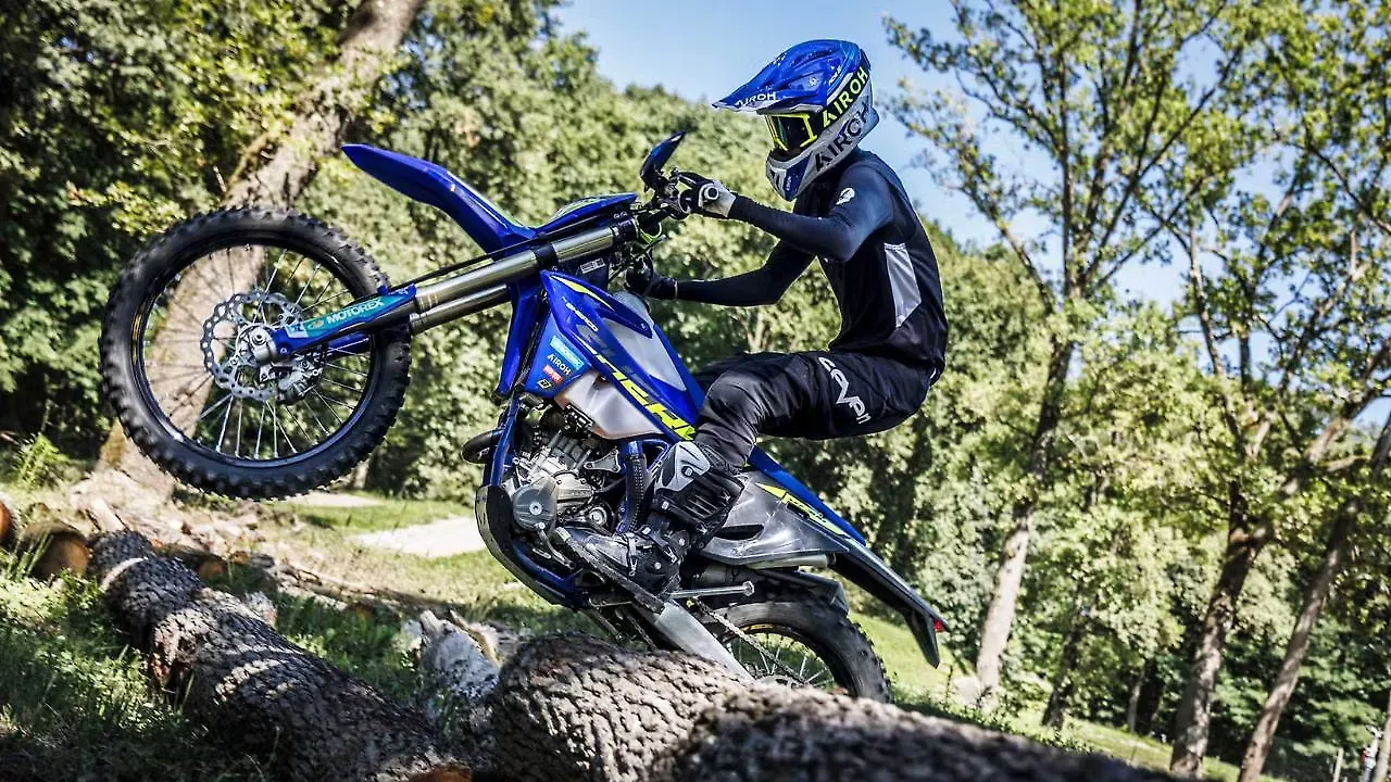 Kawasaki  Riding